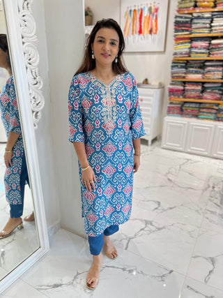 Embroidered Patola Set - Preetibora