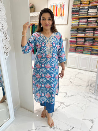 Embroidered Patola Set - Preetibora