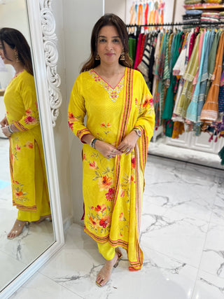 Ethnic Yellow Suit Set - Preetibora