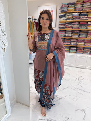 Morden Kalamkari Set - Preetibora