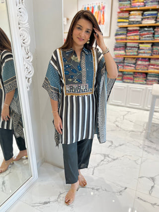 Sleek Striped Kaftan Set - Preetibora