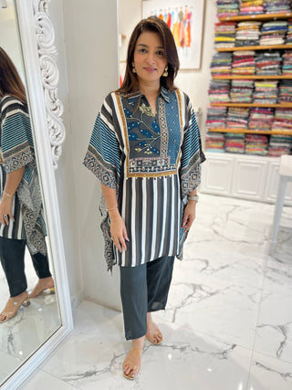 Sleek Striped Kaftan Set - Preetibora