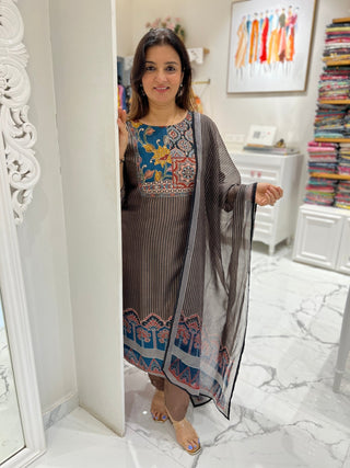 Stylish Kalamkari Set - Preetibora