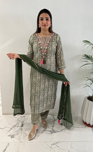 Mirror Work Suit Set with Contrasting Embroidery